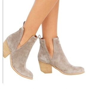 Jeffrey Campbell Orwell Suede Ankle Boots - Taupe